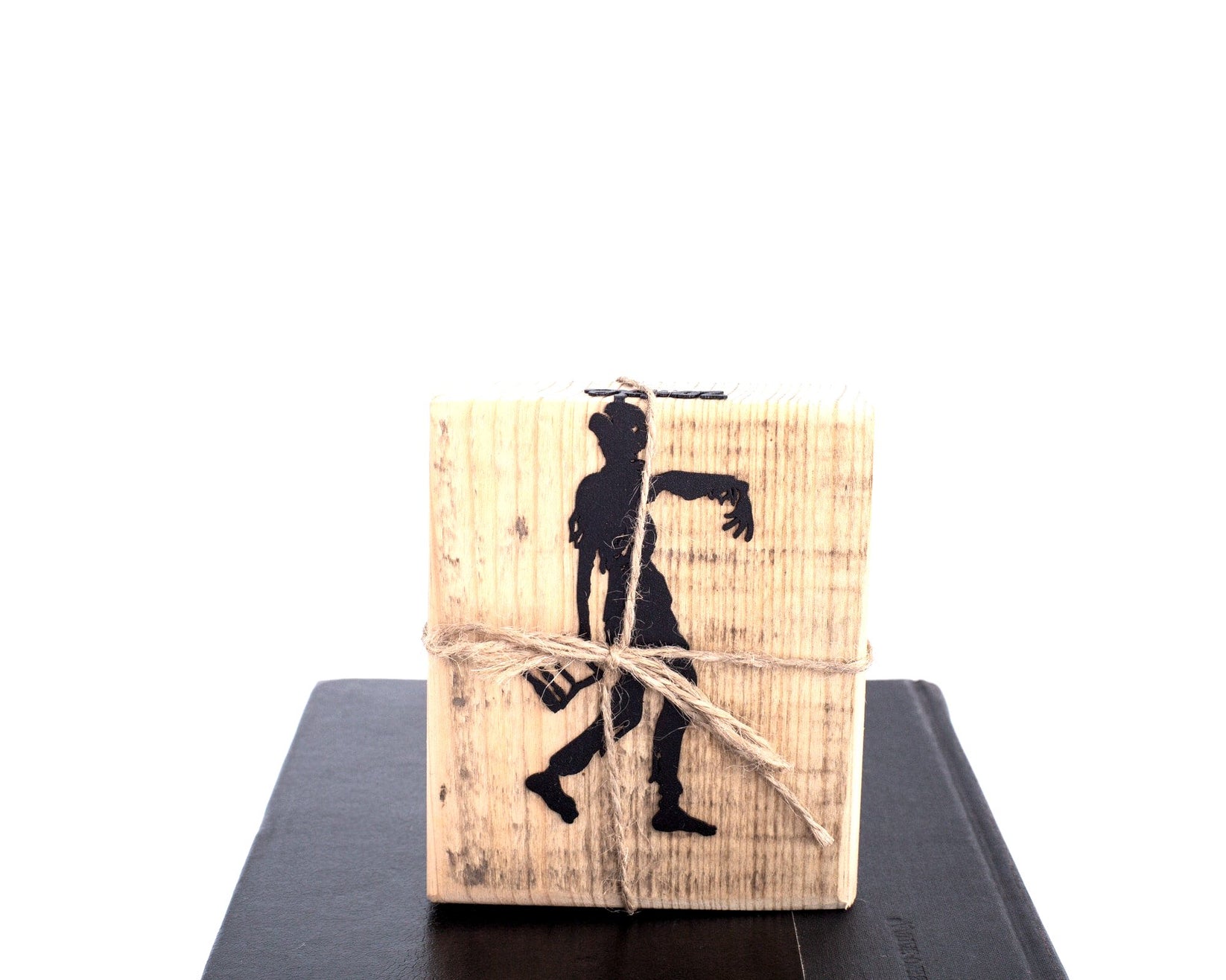 Zombie Walking Dead metal bookmark packed with kraft paper and twine as a gift