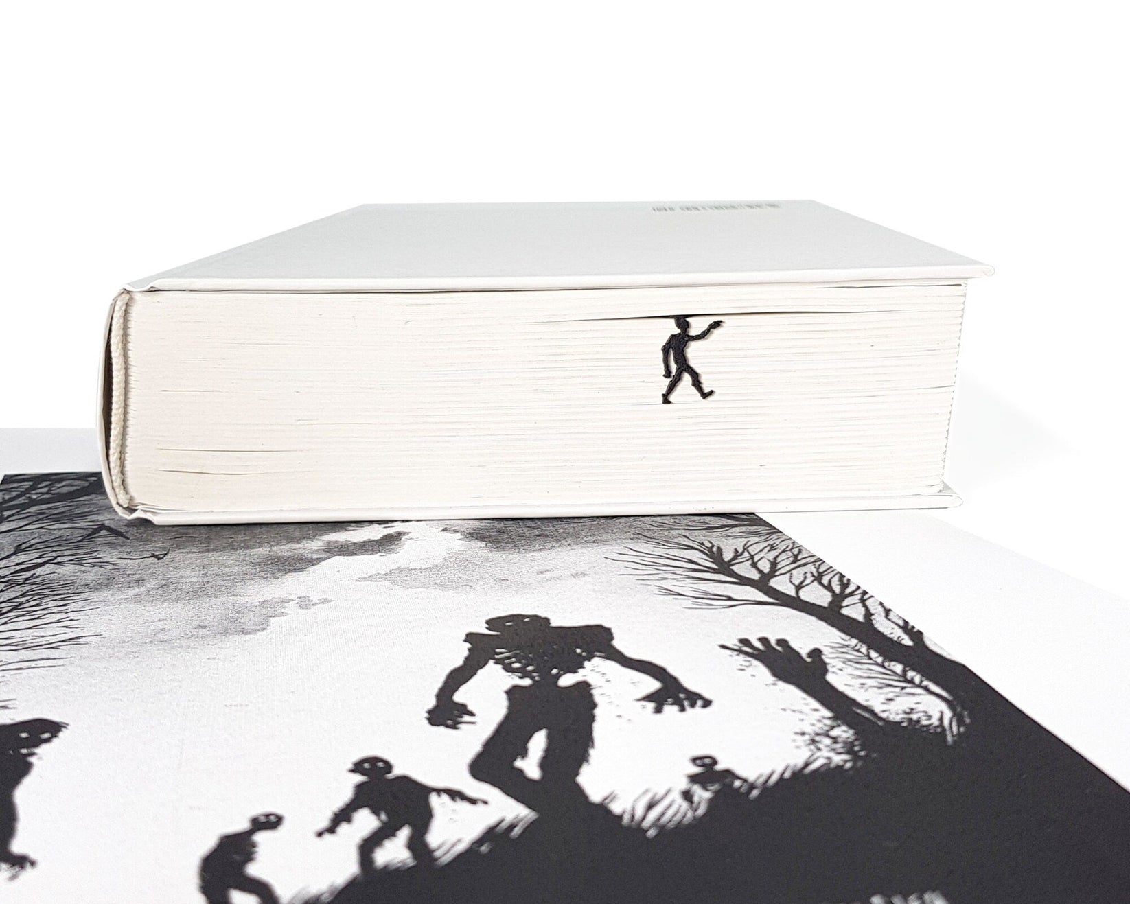 Zombie Bookmark "When the Night Comes". - Atelier Article